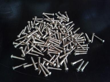 Brass wood screw size 1''