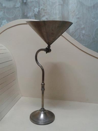 Brass classic Table lamp code DL001B high 60 cm.