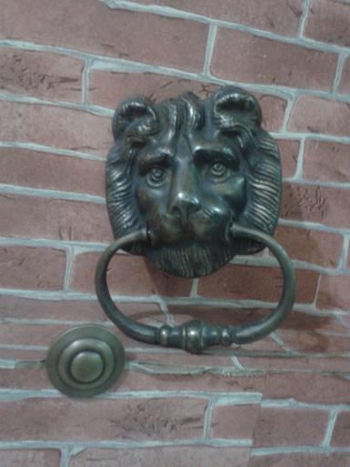 Lion Handle Code P.136A L_160 mm W_110 mm.