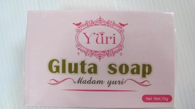 สบู่ยูริ Yuri Gluta Soap สีชมพูอ่อน 70g. ราคา 150-55 บาท